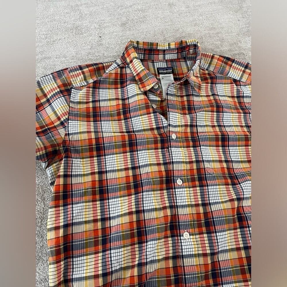 Patagonia Orange, Yellow and Navy plaid button down short sleeve gorpcore size L - Picture 2 of 5